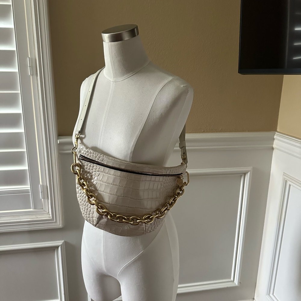 Clare V gold chain shortie strap